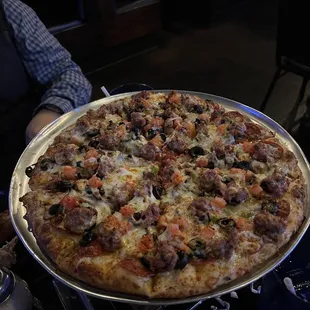 Creamy Garlic Chicken Pizza