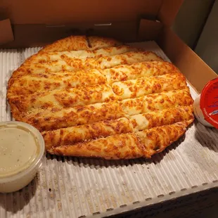 Extreme Cheese Bread with Ranch and Marinara