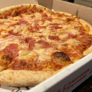 Hawaiian Pizza