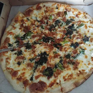 Pizza di Broccolini