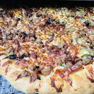 So i bought this MacArthur Supreme pizza and it was delicious.