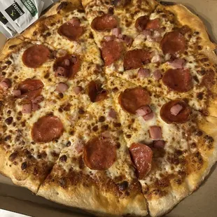 Pepperoni and ham pizza