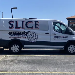 Pic of truck from pizzeria