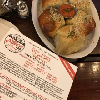 House Made Garlic Rolls (6)