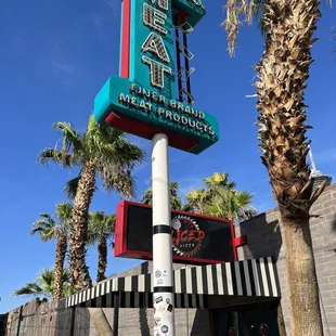 Outside decor for escape room