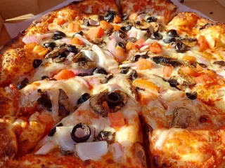 Paisan Pizzeria