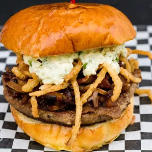 slider sandwich with coleslaw