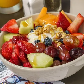 Bowl Granola Fruit Parfait