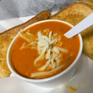 Grilled cheese and roasted red pepper soup