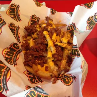 Chili cheese fries
