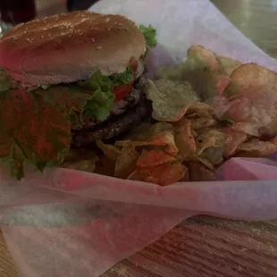 Double slims burger with chips