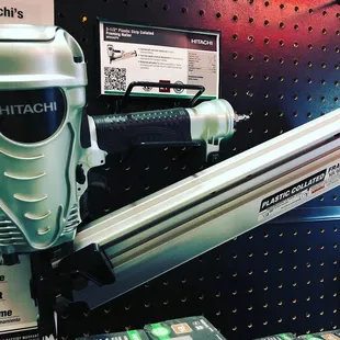 Hitachi 3-1/2" round head framing nailed