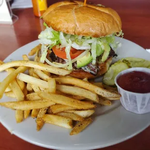Bacon avocado cheeseburger