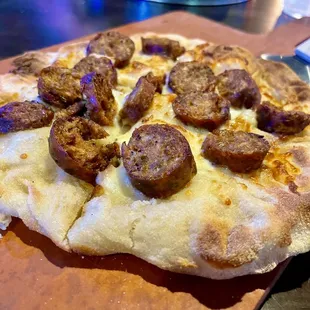Sausage Pinza