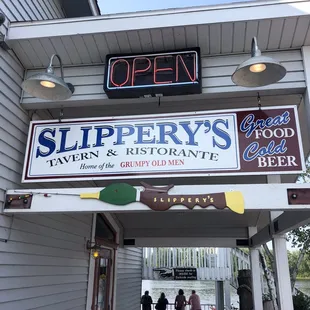 the entrance to the restaurant