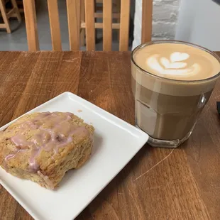 Strawberry scone &amp; latte
