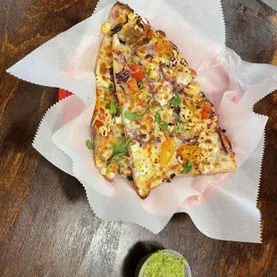 Corn and tomato slice