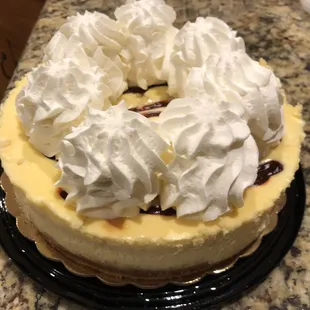 White chocolate raspberry cheesecake