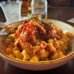 Hot honey chicken Mac and cheese