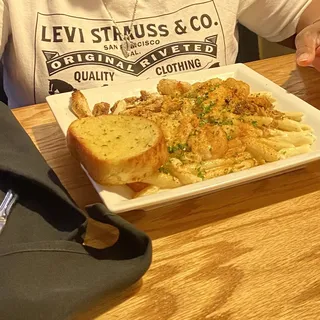 Chicken and Shrimp Alfredo Pasta