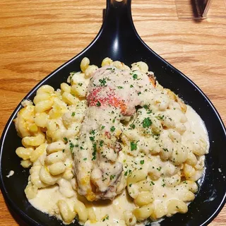 Lobster and Shrimp Mac Pasta