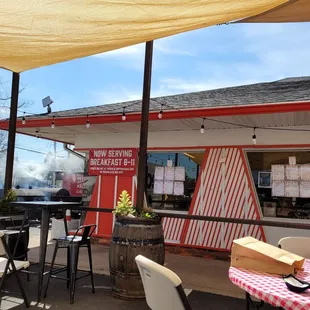 Outdoor dining. Smell that smoke!