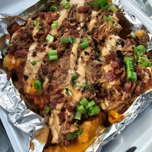 Loaded BBQ fries with meat choice (pulled pork)!