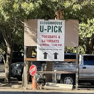 a sign for u pick