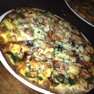 Spinach, Roasted Garlic, Oven-Dried Tomatoes, Olives