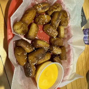 Pretzel Bites