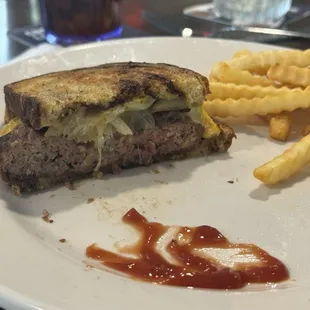 GREAT JUICY PATTY MELT.