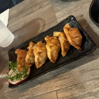 DEEP FRIED GYOZA