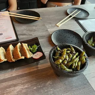 GARLIC EDAMAME