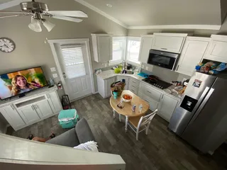 Tropic Island Resort