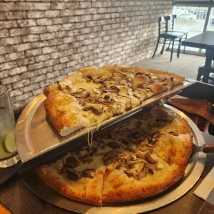 Truffle Shuffle Pizza