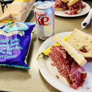 Corned beef sandwich (smaller size), chips and a drink