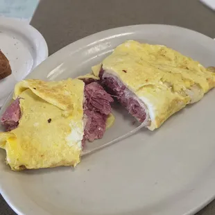 Corn beef omelette