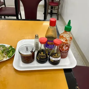 Table condiments