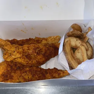 3 Piece Tenders with Dippers (TheGoodSmack heat level)
