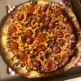 14" Large 1-Topping Pizza pepperoni. Didn't cut my pizza