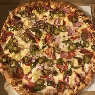 Too many jalapeños! Not enough onion or marinara.