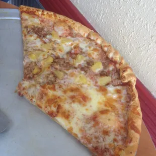 Great pizza sadly only 3 pieces left