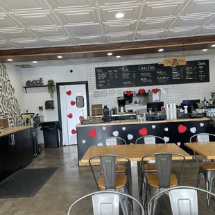 Local environment- has a welcoming decor