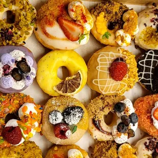 Small Batch Doughnuts - Costa Mesa CA, large Variety Pack 24 doughnuts. 12 flavors.