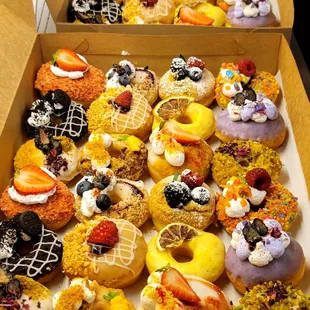 Small Batch Doughnuts - Costa Mesa CA, large Variety Pack 24 doughnuts. 12 flavors.