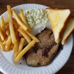 This is one of the best BBQ  place we have visited  In Mississippi !