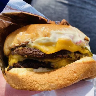 Double cheeseburger