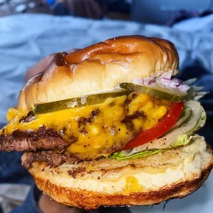 THE BEST CHEESEBURGER IN CHICAGO