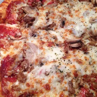 a close up of a pizza
