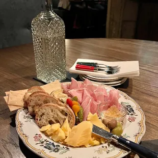 1 charcuterie plate